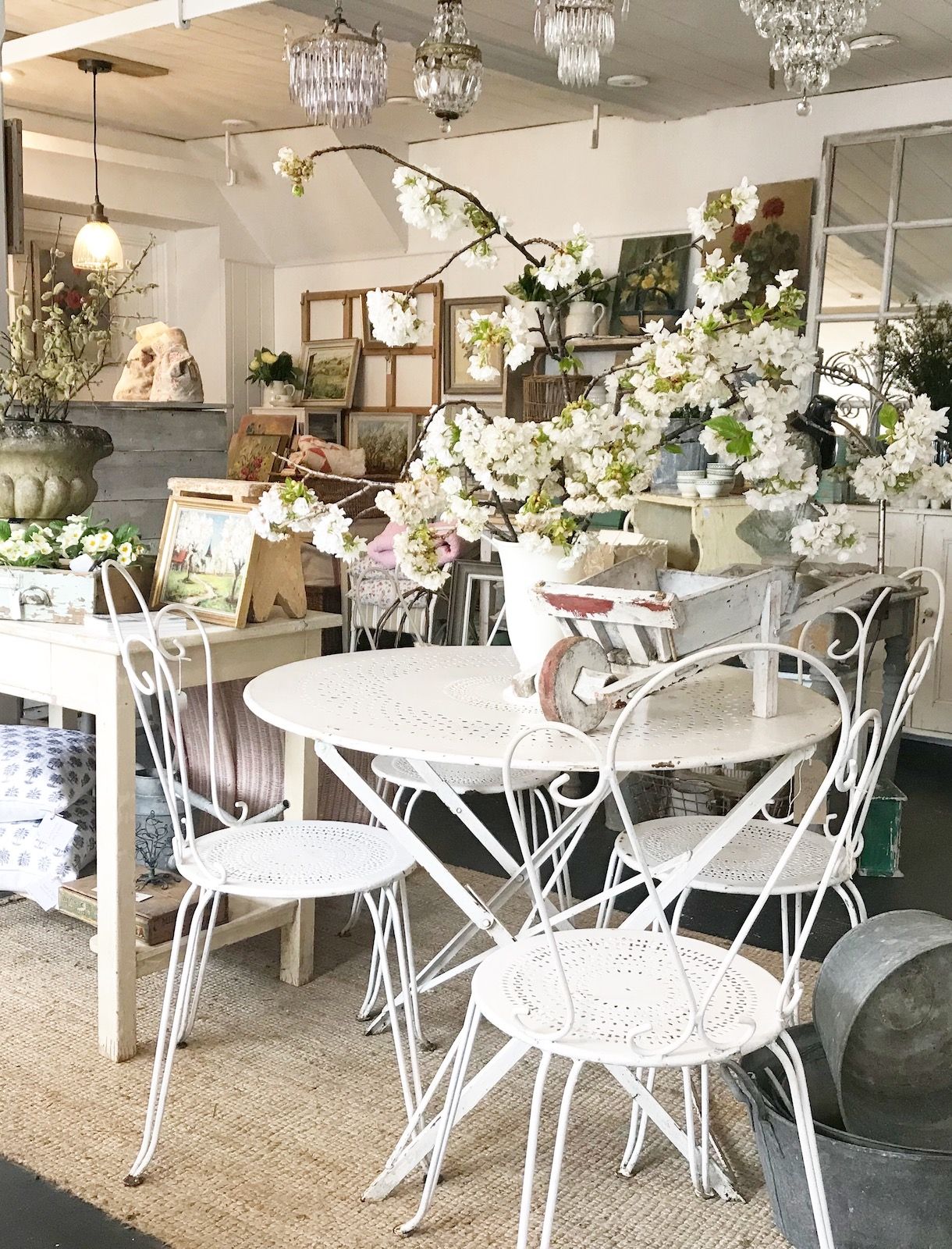 The Country Brocante | Decorative Country Living